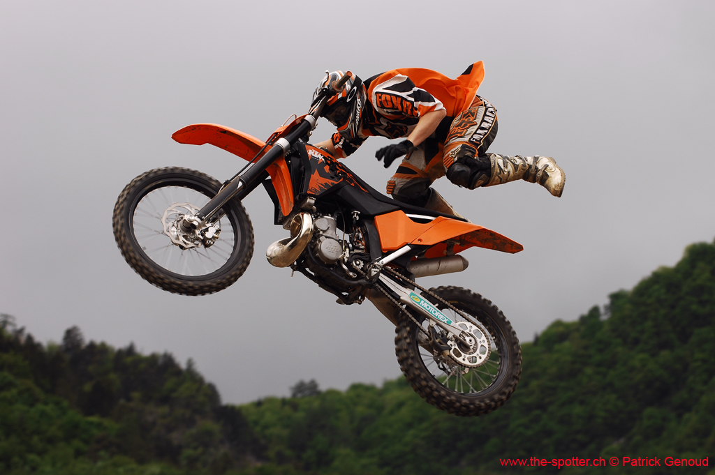cross-17-05-08-131