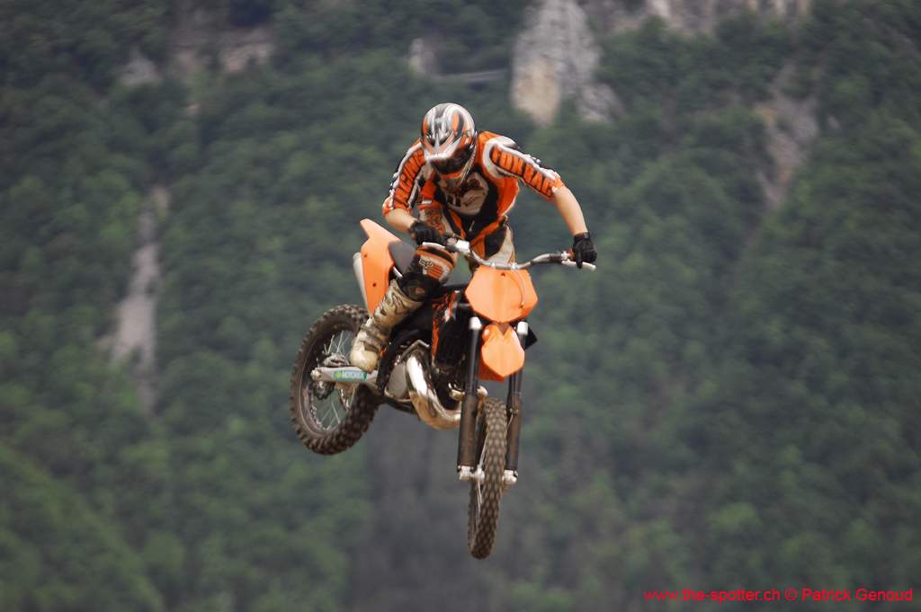 cross-17-05-08-147