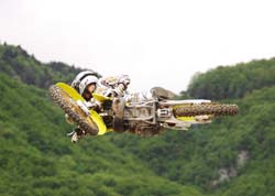 cross-17-05-08-105