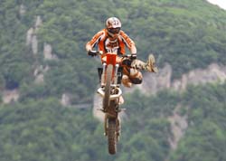 cross-17-05-08-145